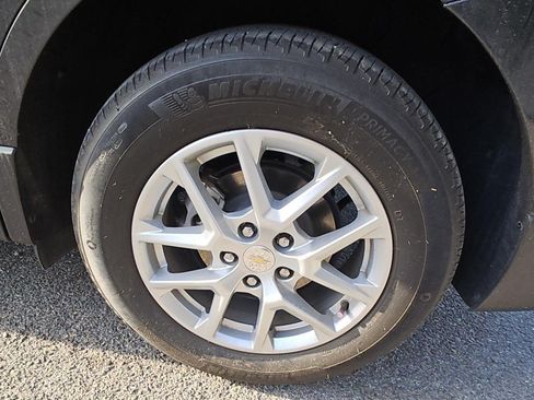 Used 2022 Chevrolet Equinox LS w/ LS Convenience Package FWD image 17