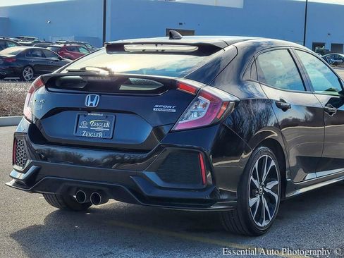 Used 2018 Honda Civic Sport Touring image 6
