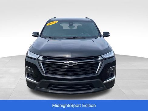 Certified 2023 Chevrolet Traverse LT FWD image 2