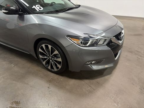 Used 2016 Nissan Maxima SR image 35