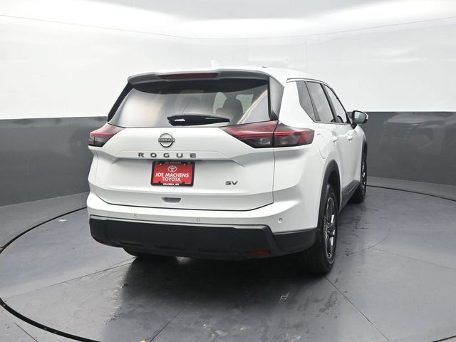 Used 2024 Nissan Rogue SV FWD image 7