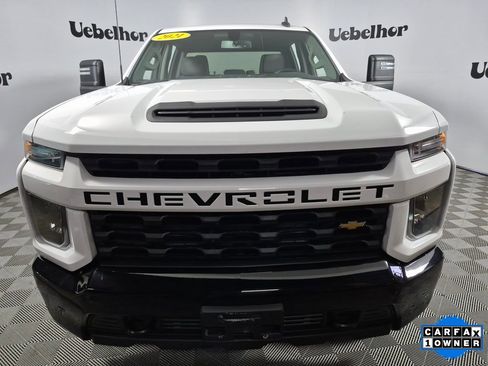 Used 2021 Chevrolet Silverado 2500 Custom w/ Custom Value Package image 2