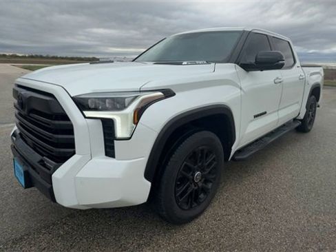 Used 2024 Toyota Tundra Limited image 4