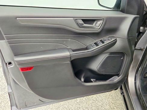 Used 2025 Ford Escape Active image 10