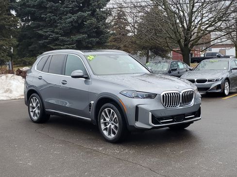 Certified 2026 BMW X5 xDrive40i w/ Climate Comfort Package image 4