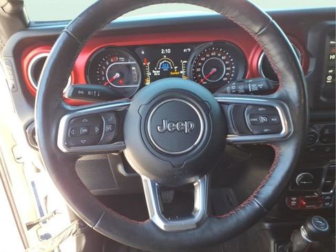 Used 2021 Jeep Wrangler Unlimited Rubicon w/ Cold Weather Group image 19