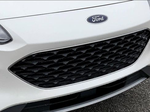 Certified 2022 Ford Escape SEL image 29