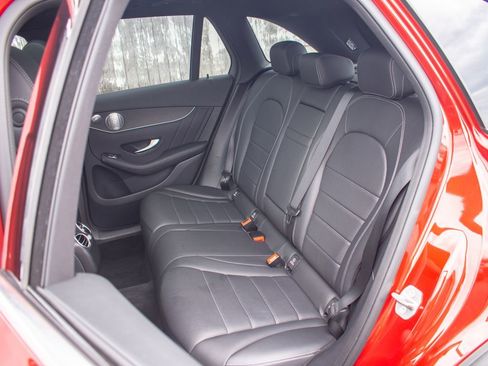 Used 2020 Mercedes-Benz GLC 300 4MATIC image 36