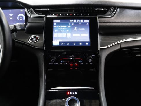 Used 2022 Jeep Grand Cherokee Altitude image 22