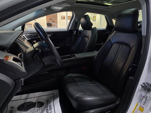 Used 2013 Lincoln MKZ FWD image 15