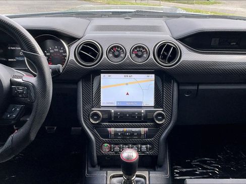 Used 2020 Ford Mustang Shelby GT350 w/ Technology Package image 12