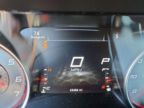 Used 2019 Dodge Charger GT w/ Performance Handling Group image 2