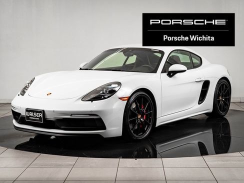 Certified 2021 Porsche 718 Cayman GTS image 1