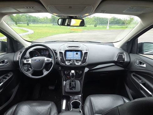 Used 2016 Ford Escape Titanium FWD image 21