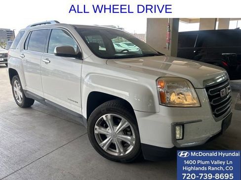 Used 2016 GMC Terrain SLT image 1