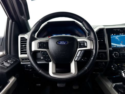 Used 2017 Ford F150 Lariat AWD/4WD image 3