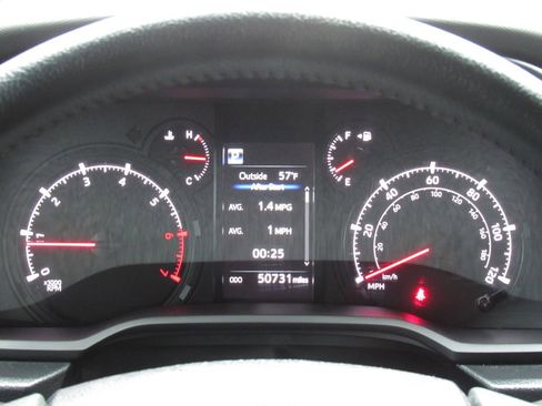 Used 2022 Toyota 4Runner SR5 Premium w/ TRD Black Wheel Package (TMS) AWD/4WD image 25