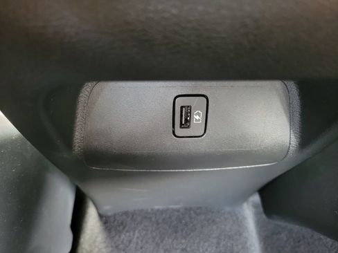 Certified 2024 Nissan Sentra SR FWD image 21