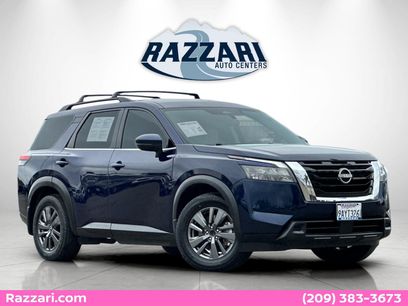 Used 2022 Nissan Pathfinder SV