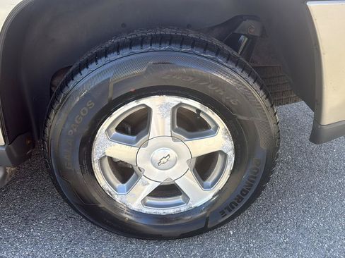 Used 2002 Chevrolet TrailBlazer LT AWD/4WD image 24