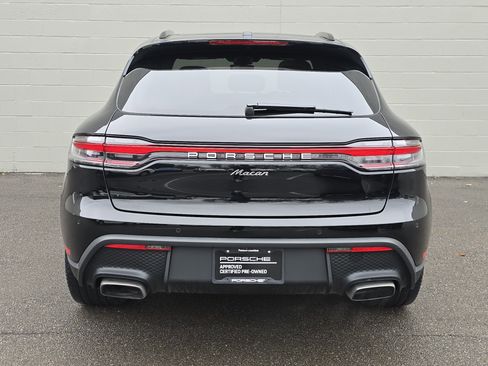 Certified 2025 Porsche Macan image 8