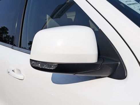 Used 2022 Dodge Durango R/T RWD image 11