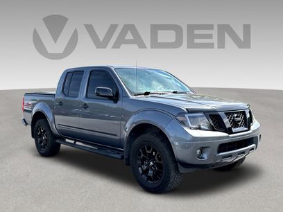 Used 2021 Nissan Frontier SV w/ Midnight Edition Floor Mats