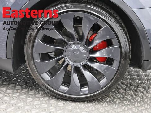 Used 2022 Tesla Model Y Performance image 27