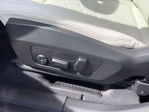 New 2026 BMW X1 xDrive28i w/ Technology Package AWD/4WD image 20