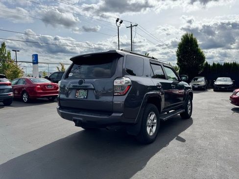 Used 2021 Toyota 4Runner SR5 Premium w/ Moonroof Package AWD/4WD image 13