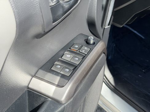 Used 2022 Toyota Tacoma SR5 w/ Technology Package RWD image 19