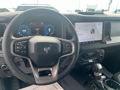 New 2025 Ford Bronco Big Bend image 9
