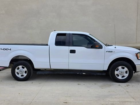 Used 2014 Ford F150 XLT w/ XLT Convenience Package image 2