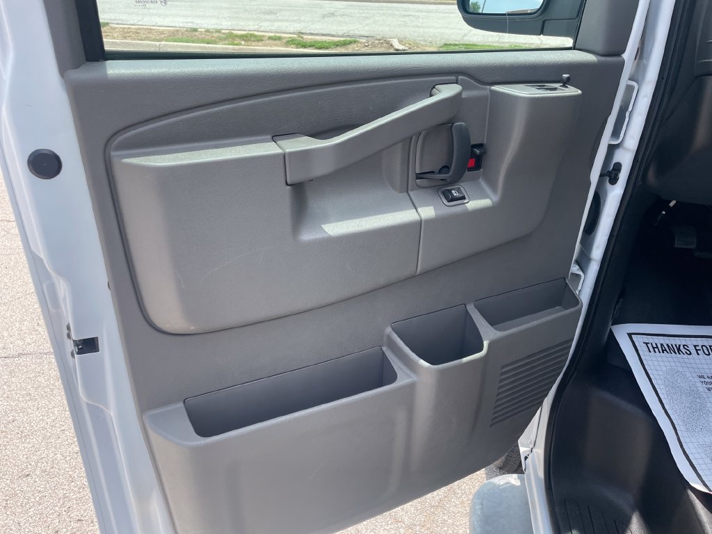 Used 2024 GMC Savana 2500 w/ Driver Convenience Package RWD image 10