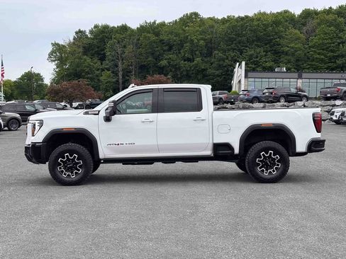 Used 2024 GMC Sierra 2500 AT4X w/ Snow Plow Prep/Camper Package AWD/4WD image 8