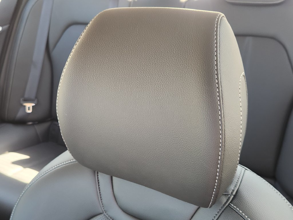 New 2026 Genesis G70 2.5T RWD image 26