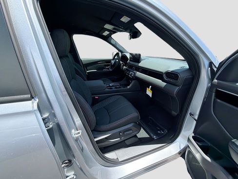 New 2026 Honda Pilot Sport image 24