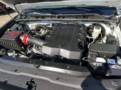 Used 2022 Toyota 4Runner SR5 Premium image 30