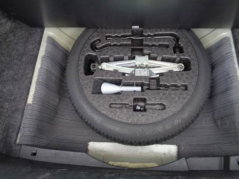 Used 2017 Honda Civic EX-L image 19