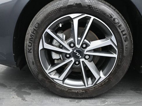 Used 2024 Kia Forte LXS FWD image 10