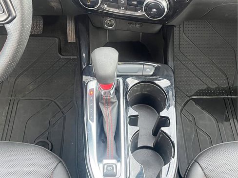 Used 2025 Chevrolet Trax RS w/ Driver Confidence Package image 21