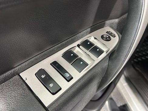 Used 2010 Chevrolet Silverado 1500 LT w/ Power Pack Plus AWD/4WD image 18