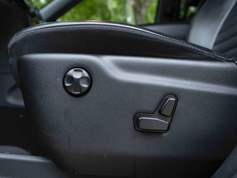 Used 2020 Jeep Grand Cherokee Limited X image 38