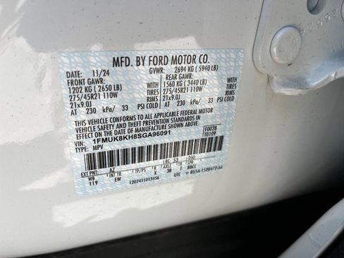 New 2025 Ford Explorer ST-Line w/ Premium Package image 18