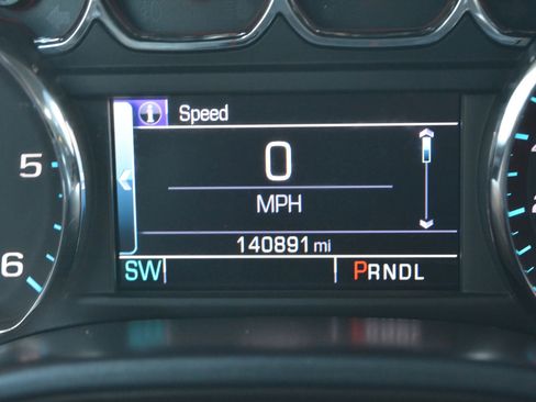 Used 2018 Chevrolet Silverado 1500 LT image 16