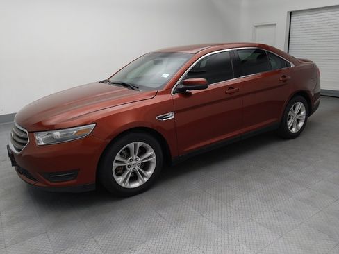 Used 2014 Ford Taurus SEL w/ Equipment Group 201A FWD image 2