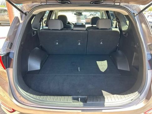 Used 2019 Hyundai Santa Fe SE AWD/4WD image 9