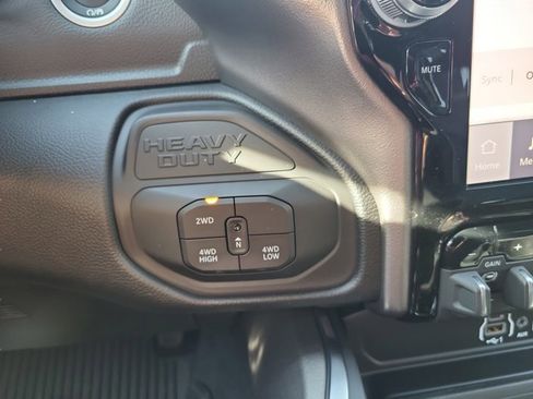 Used 2026 RAM 3500 Laramie AWD/4WD image 35