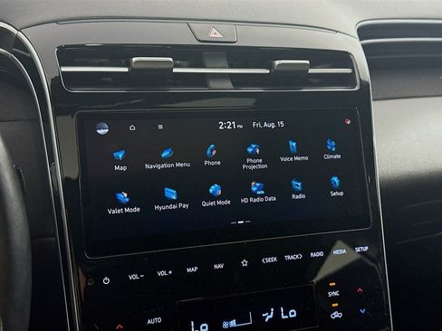 Used 2022 Hyundai Santa Cruz Limited image 36