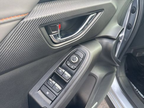 Certified 2025 Subaru Crosstrek 2.5i Limited image 9